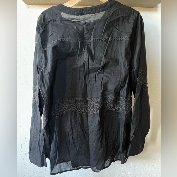 Soft Surroundings|Black Larissa Top with Black Tank built in•••Embroidered Boho - Picture 4 of 11